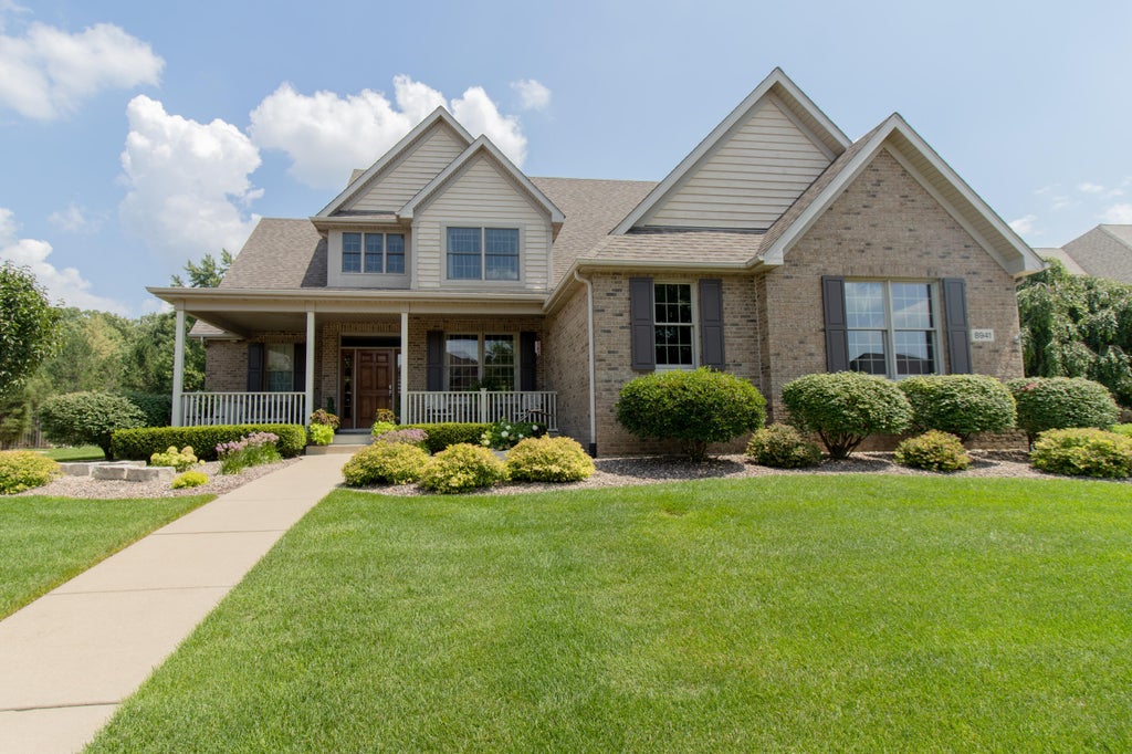 Photo of 8941 Crooked Bend Bnd, Saint John, IN 46373 (MLS # 846561)
