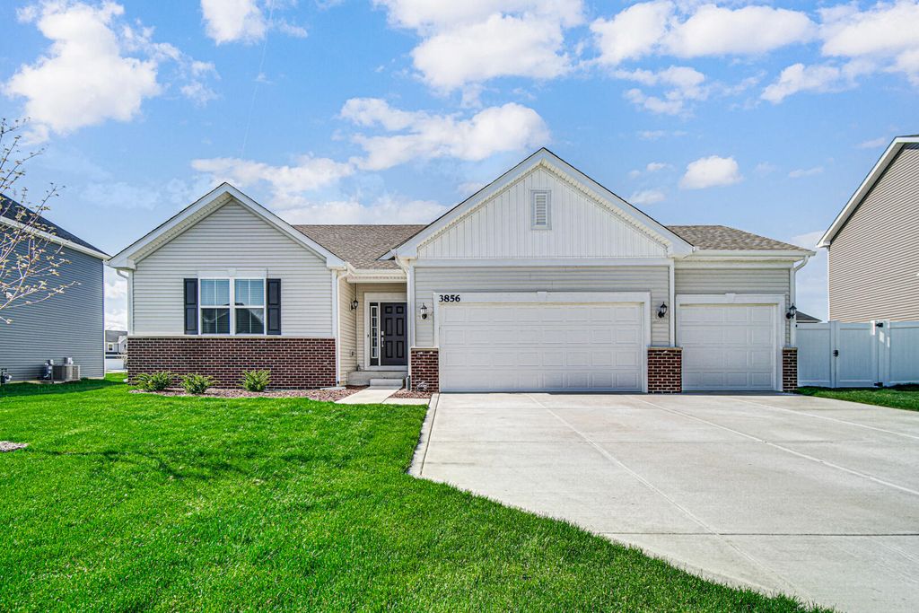 Photo of 3856 Fender Street, Valparaiso, IN 46385 (MLS # 837424)