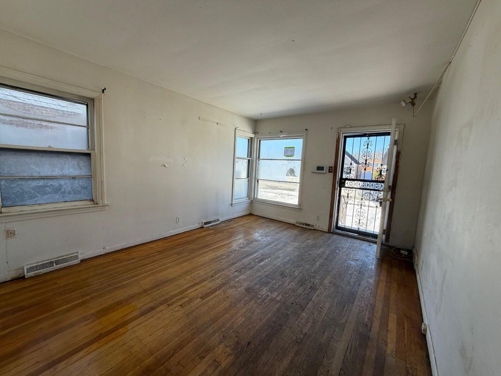 Photo of 1593 Kenilworth Drive, Calumet City, IL 60409 (MLS # 833618)