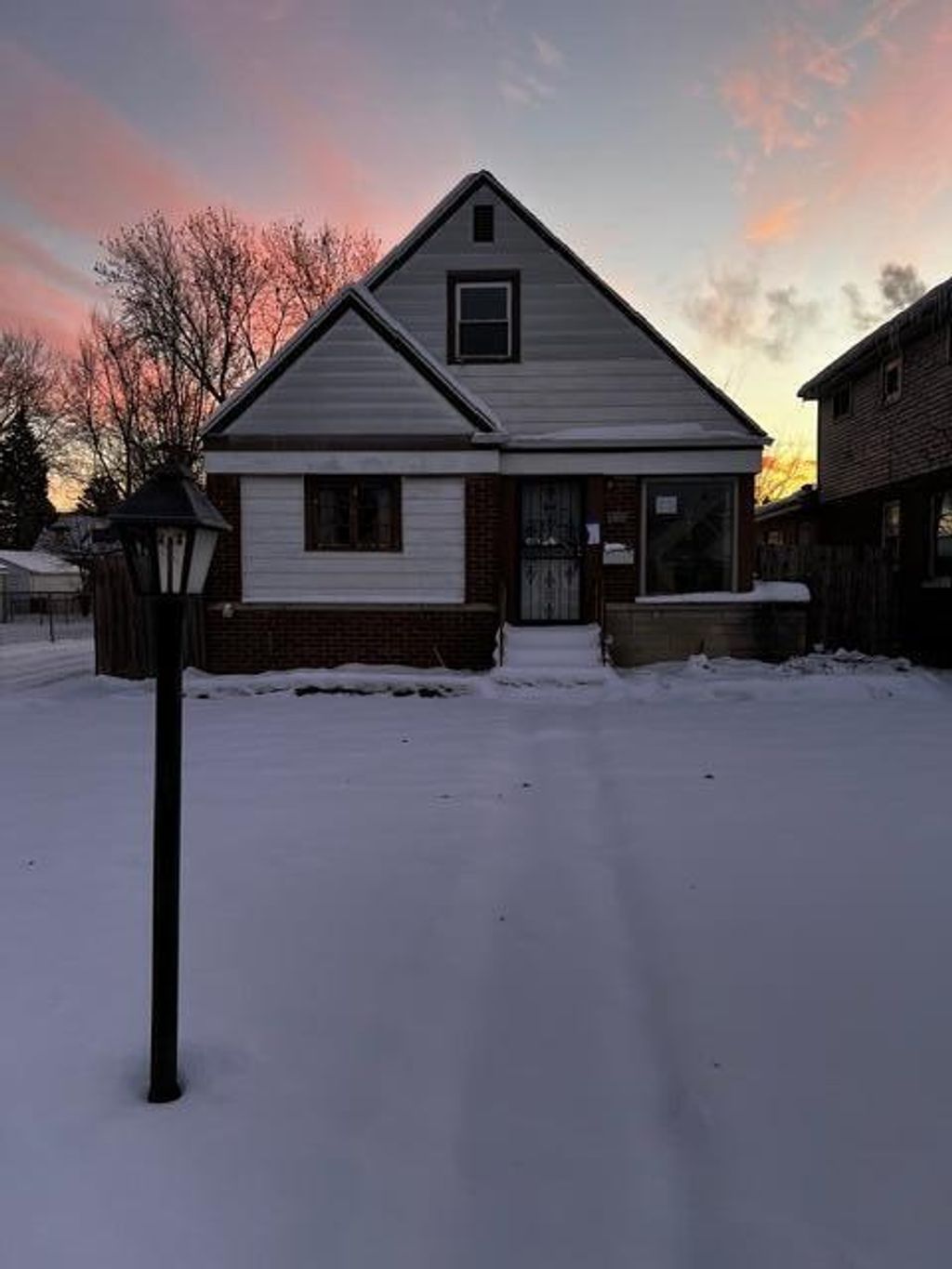 Photo of 1593 Kenilworth Drive, Calumet City, IL 60409 (MLS # 833618)