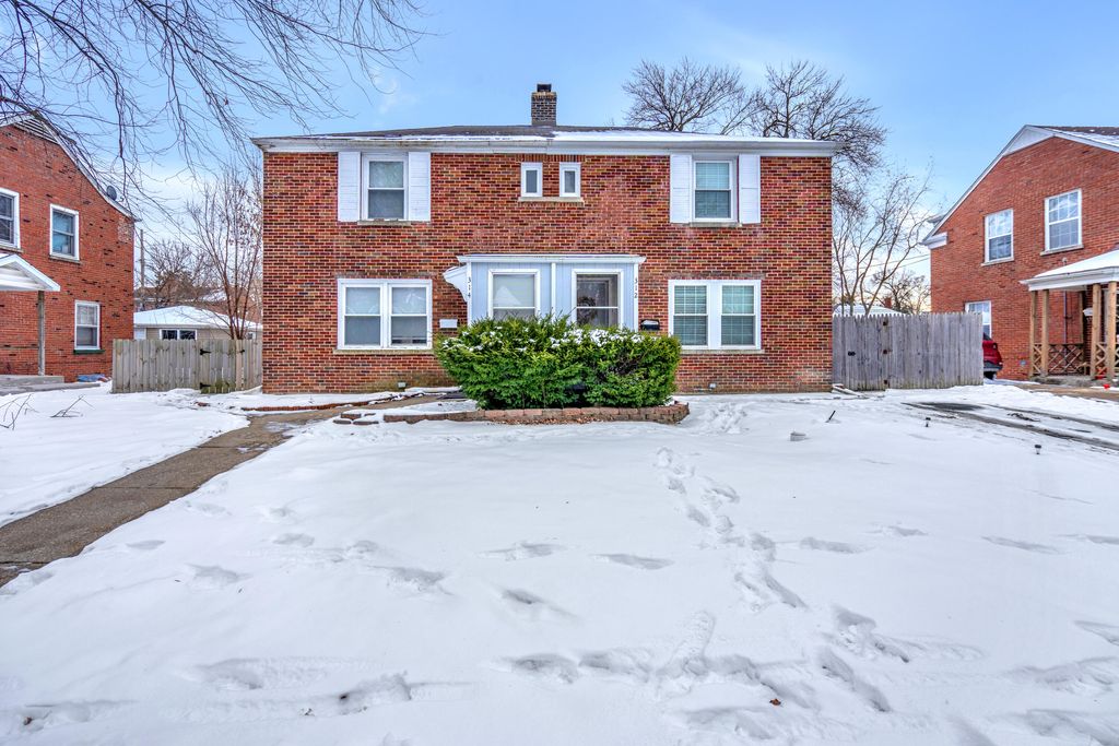 Photo of 314 Belmont Place, Munster, IN 46321 (MLS # 833920)