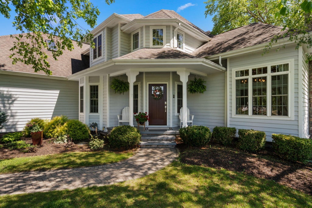 Photo of 1035 Kilarney Road, Chesterton, IN 46304 (MLS # 841275)