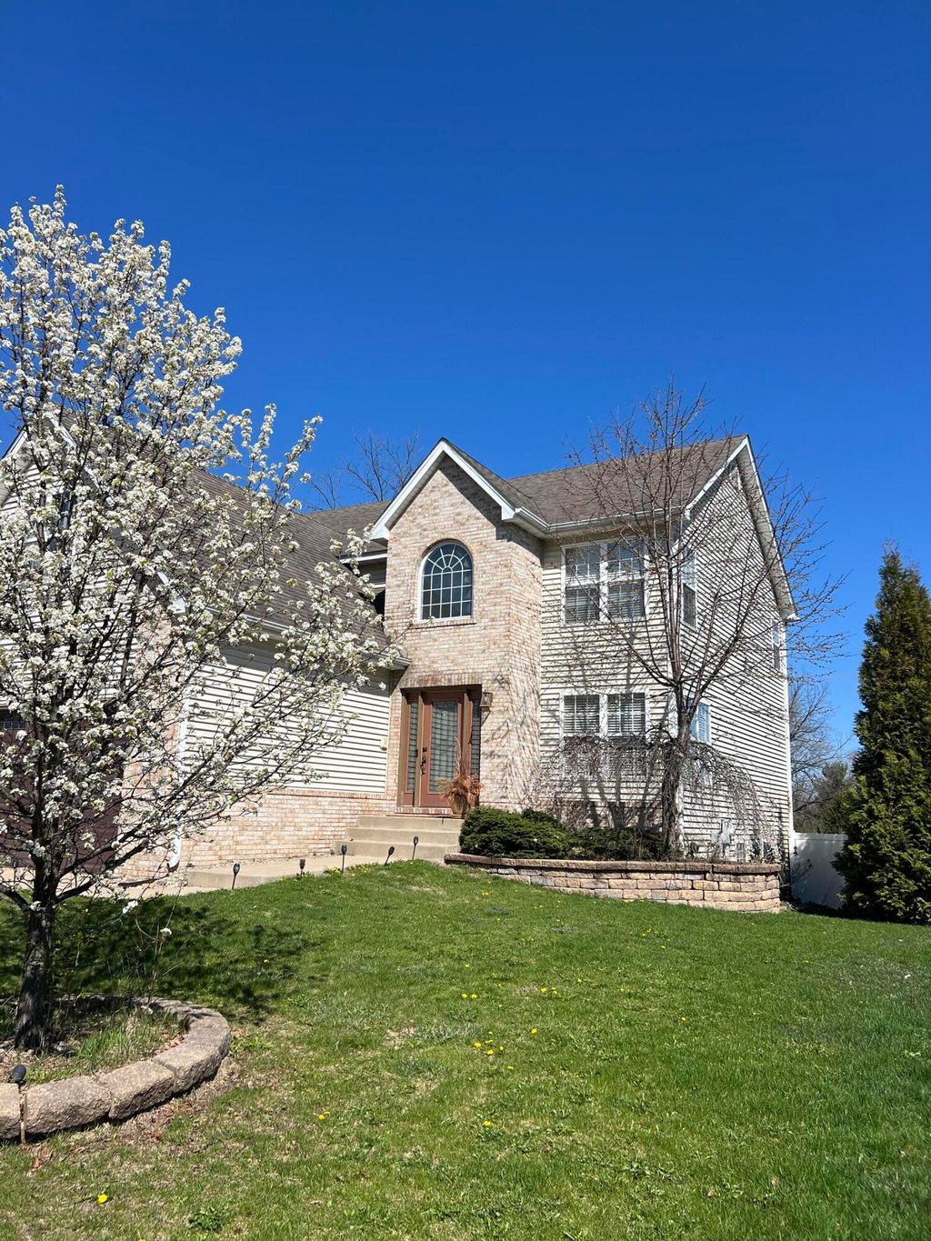 Photo of 2656 Calaveras Drive, Valparaiso, IN 46385 (MLS # 836661)