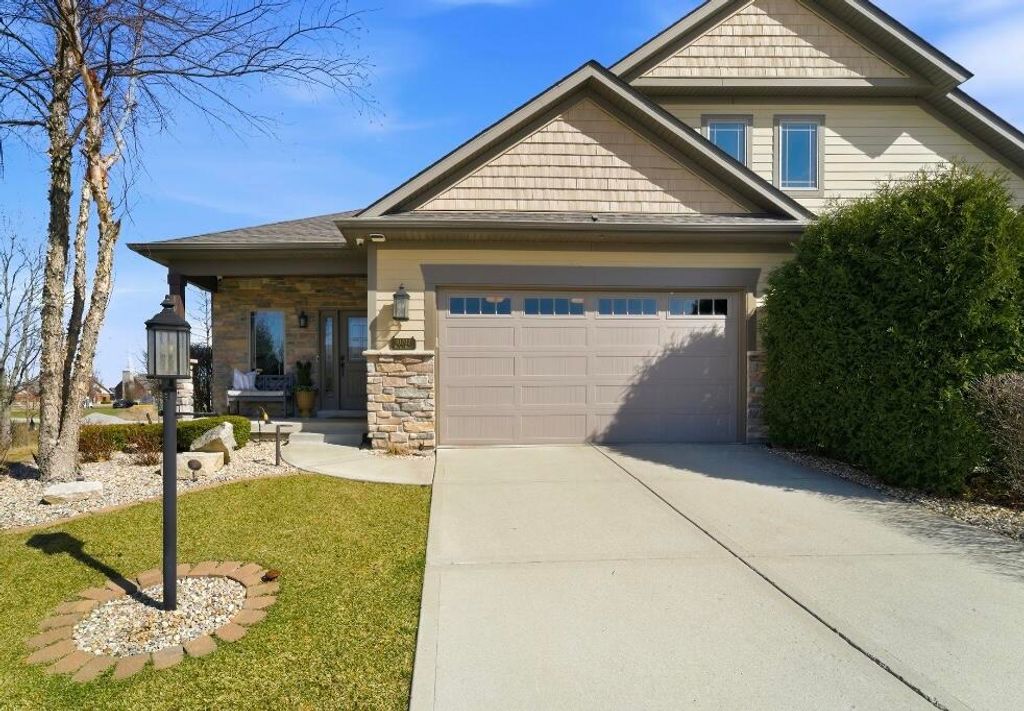 Photo of 10707 Walnut Drive, Saint John, IN 46373 (MLS # 835546)