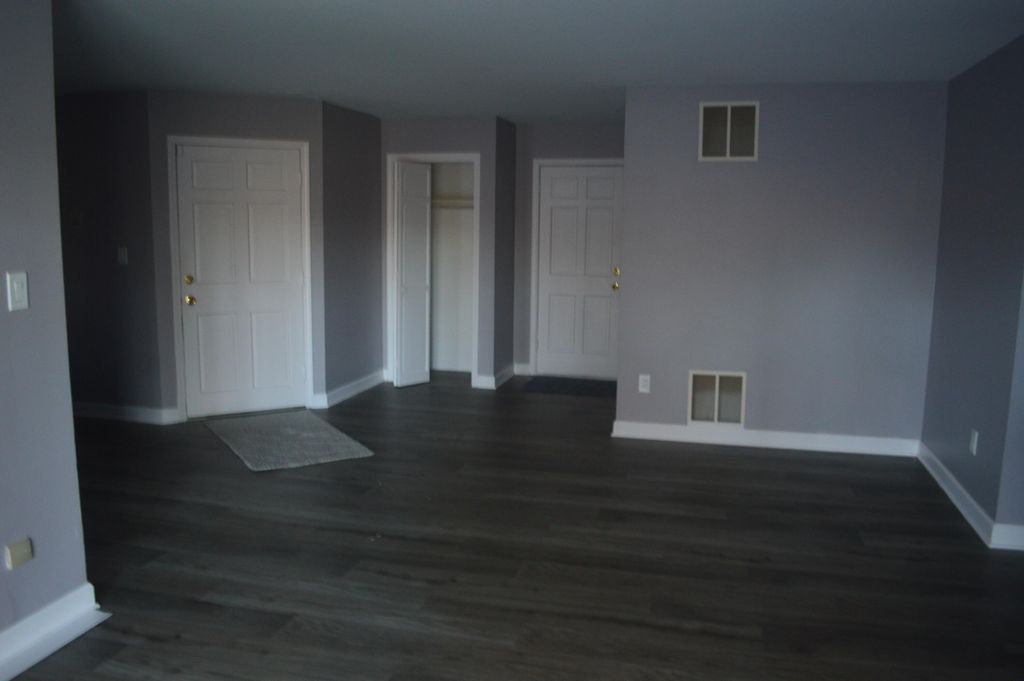 Photo of 710 Knoxbury Drive #1, Schererville, IN 46375 (MLS # 834906)