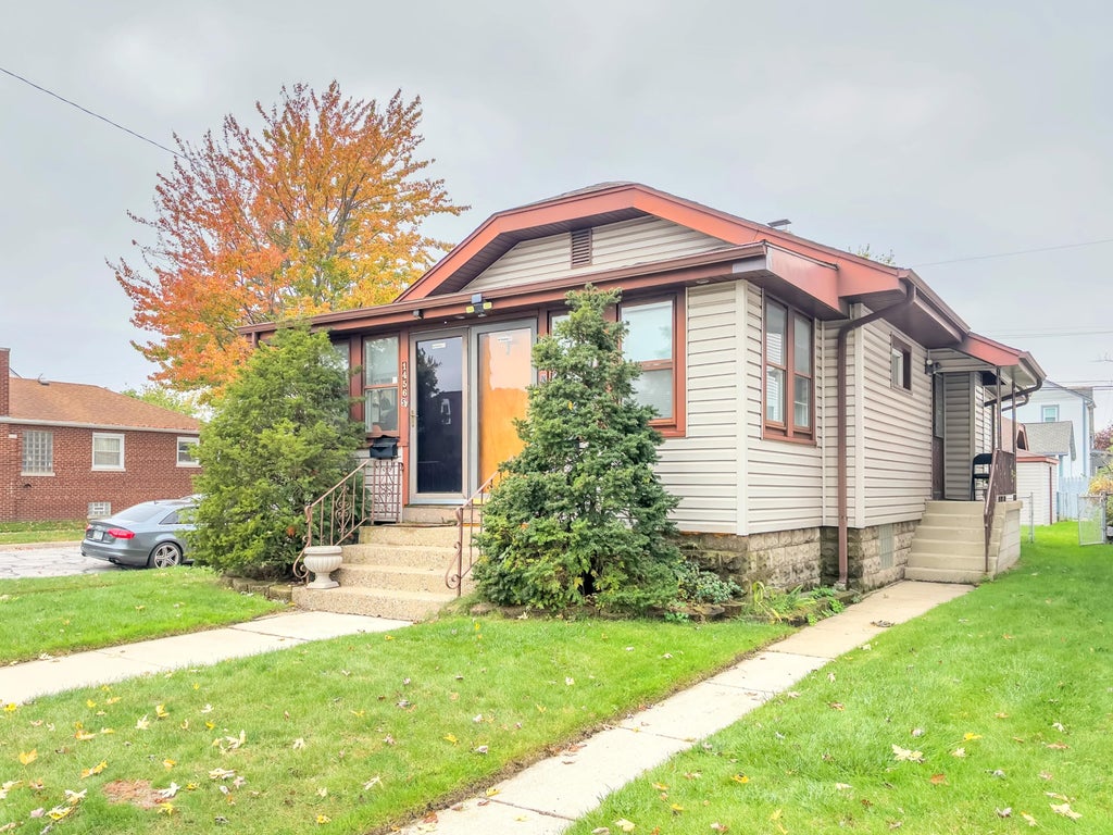 Photo of 1456 Warwick Avenue, Whiting, IN 46394 (MLS # 847481)