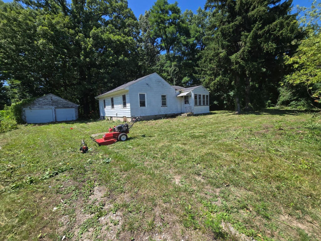Photo of 912 N State Road 149, Valparaiso, IN 46385 (MLS # 845367)