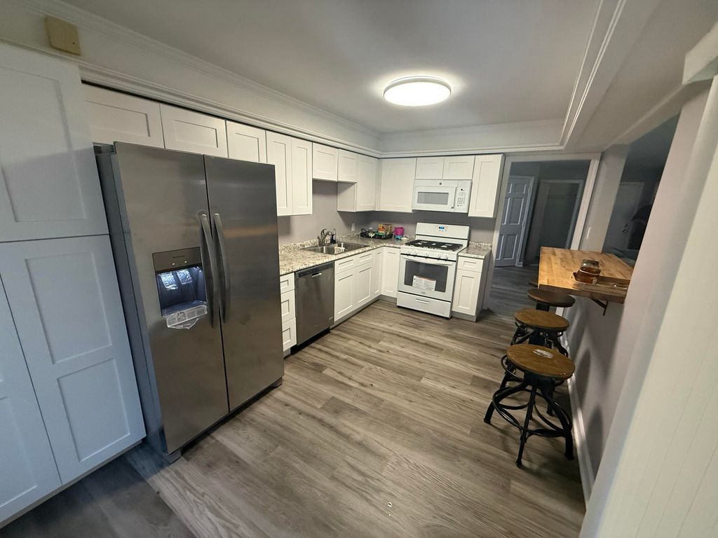 Photo of 710 Knoxbury Drive #1, Schererville, IN 46375 (MLS # 832861)