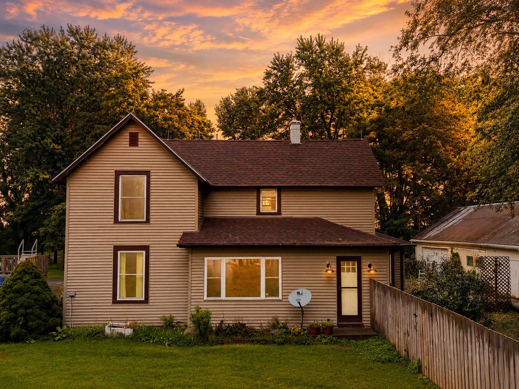 Photo of 403 E 300 S, Valparaiso, IN 46383 (MLS # 843345)