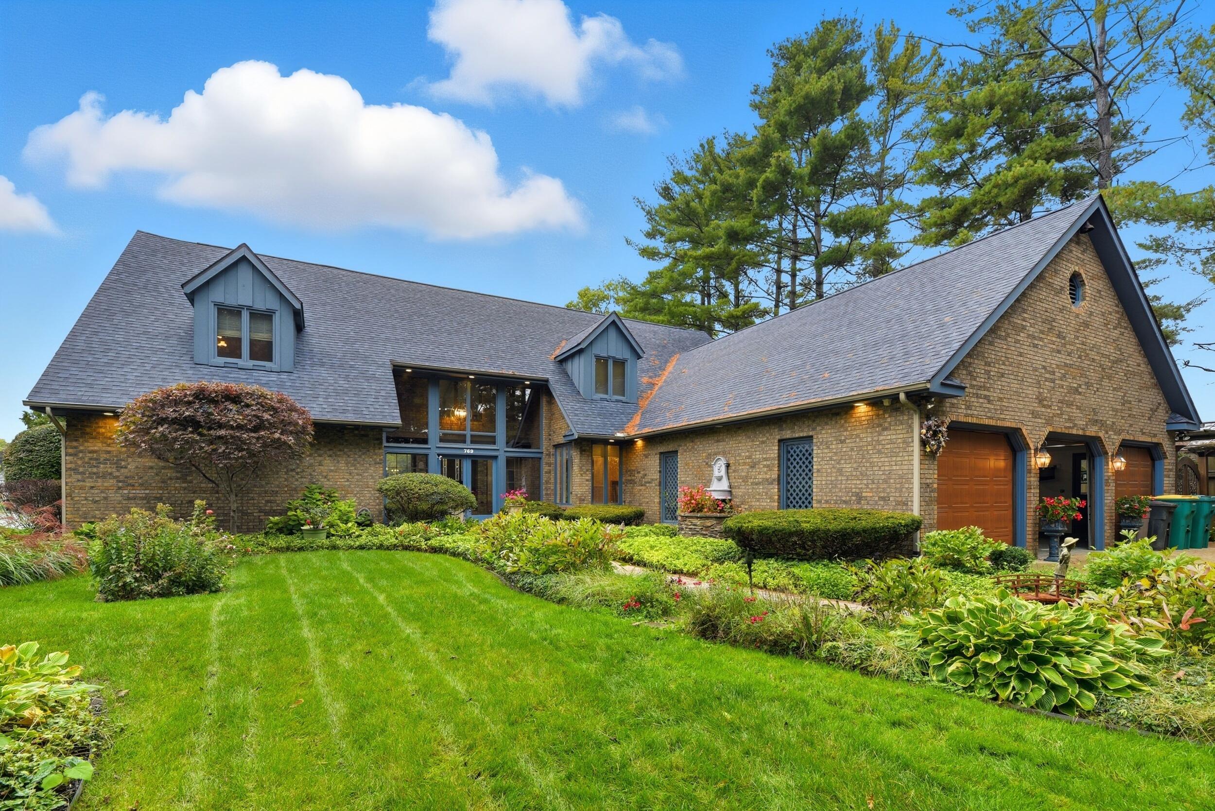 769 River Pointe Place