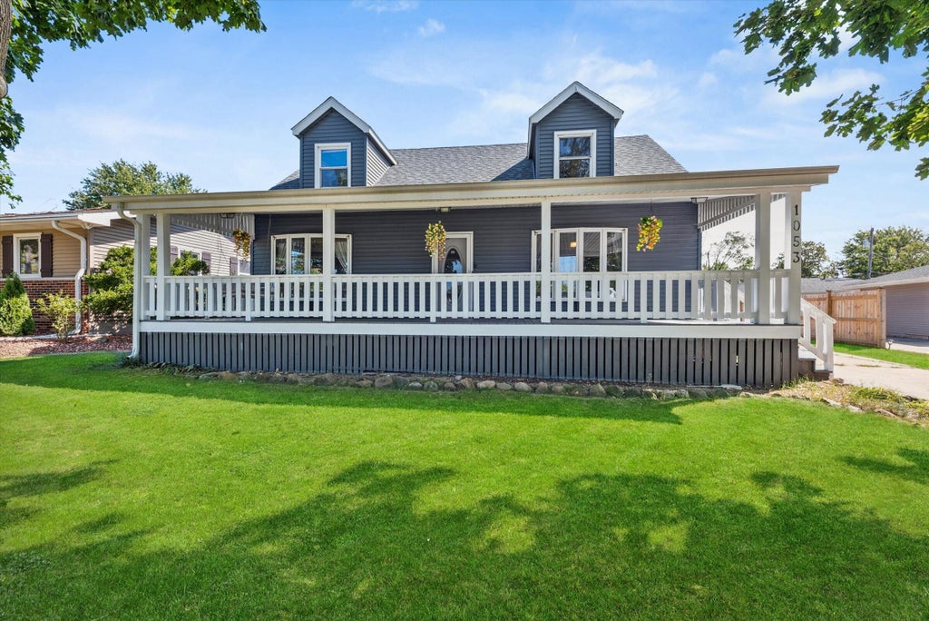 Photo of 1053 S Decatur Street, Hobart, IN 46342 (MLS # 845282)