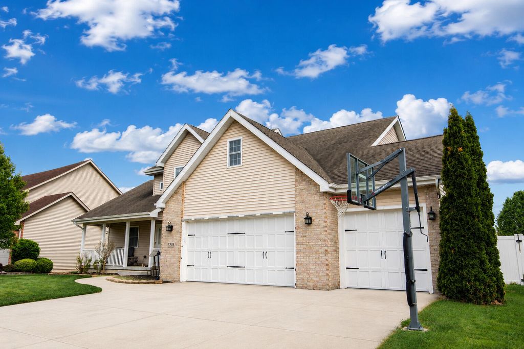 Photo of 5849 Wildrose Lane, Schererville, IN 46375 (MLS # 839348)