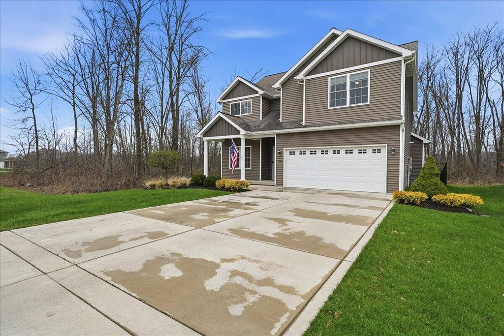 Photo of 1040 Preserve Lane, Chesterton, IN 46304 (MLS # 836493)