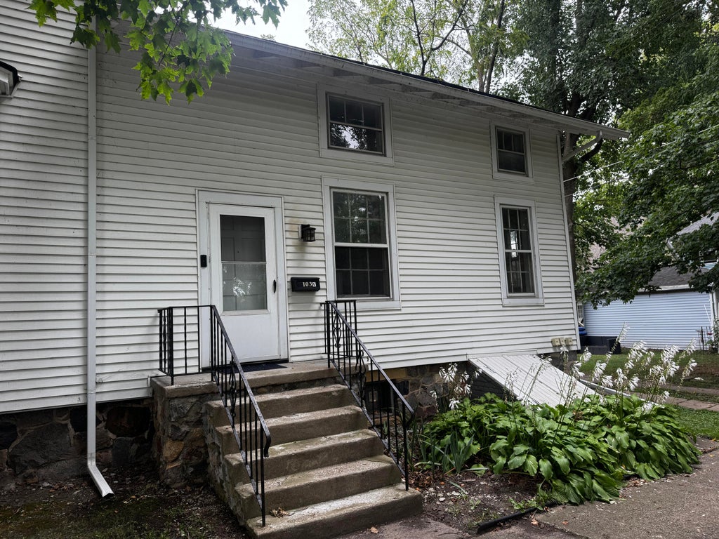 Photo of 103 E Maple Avenue, La Porte, IN 46350 (MLS # 845353)