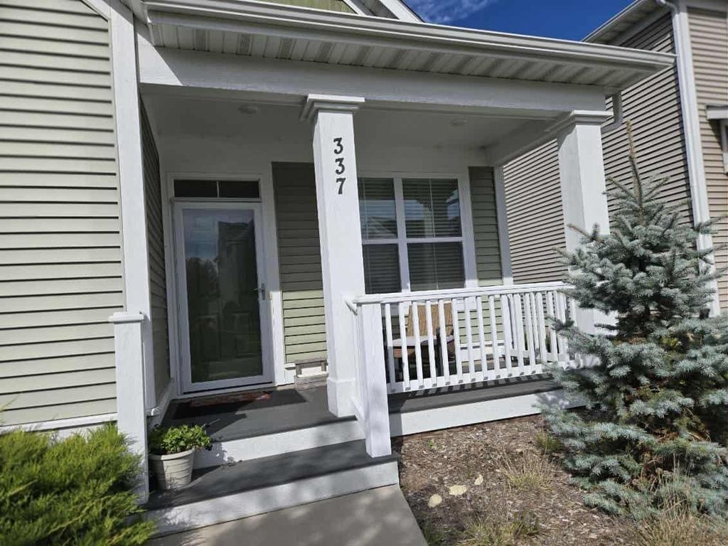 Photo of 337 Clifford Way, Chesterton, IN 46304 (MLS # 831664)