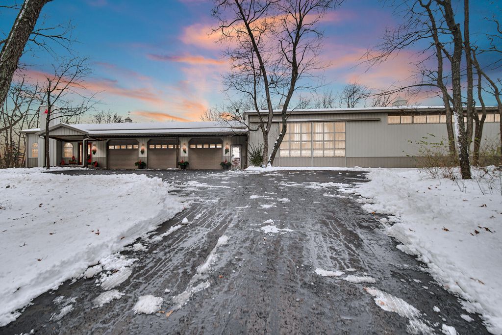 Photo of 5266 W 700 N, Lake Village, IN 46349 (MLS # 831532)