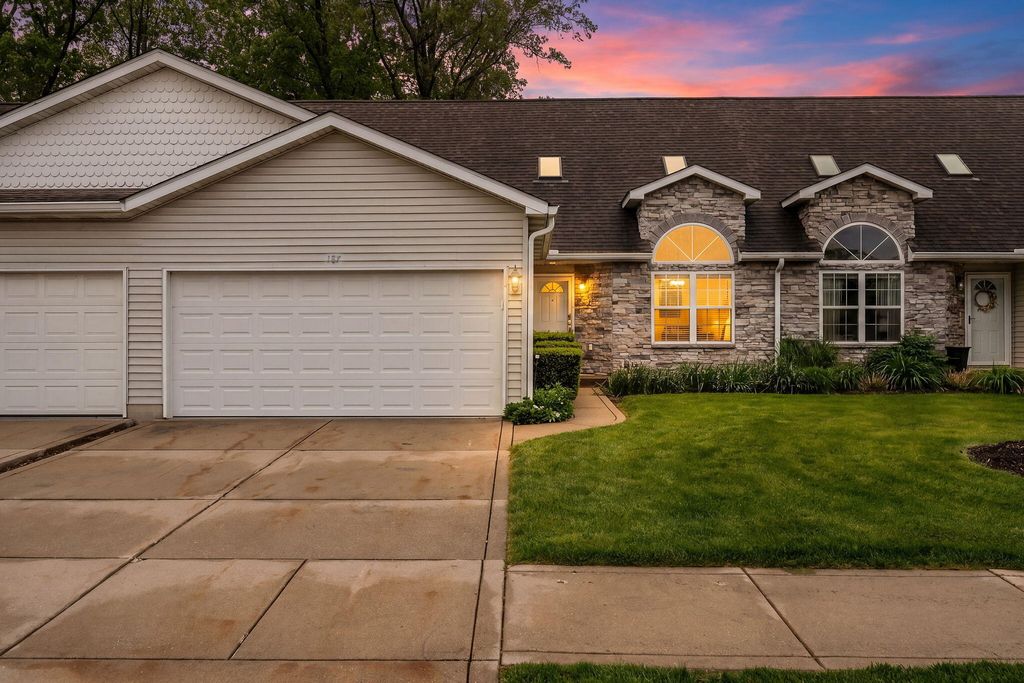Photo of 187 Fieldstone Drive, Chesterton, IN 46304 (MLS # 839129)