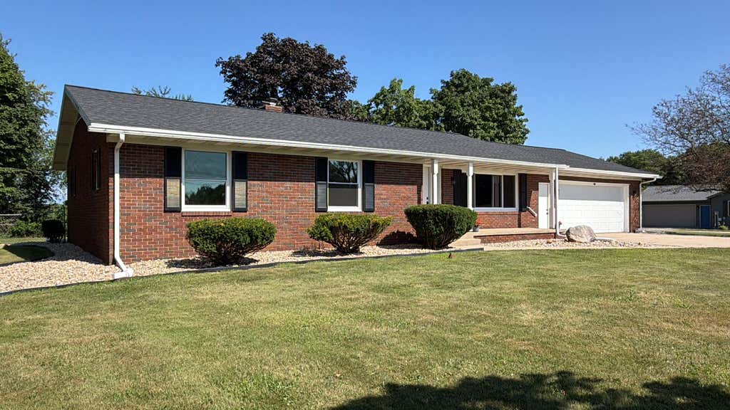 Photo of 100 S 500 W, La Porte, IN 46350 (MLS # 843236)