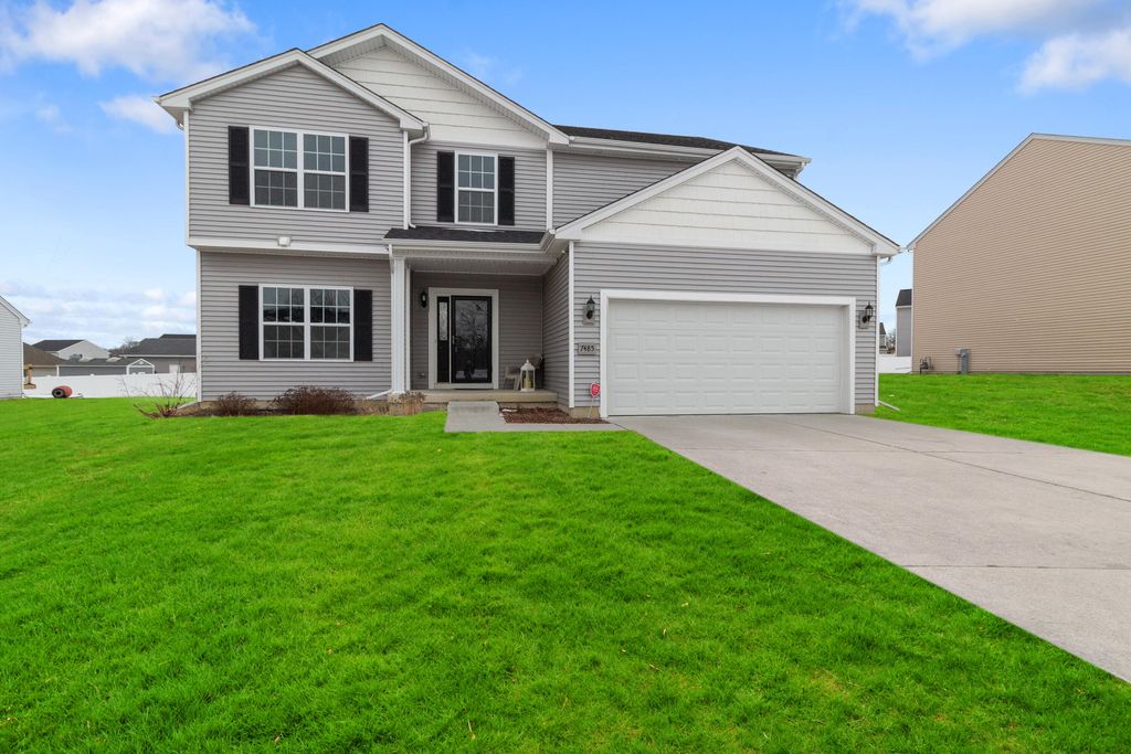 Photo of 7485 Clark Street, Merrillville, IN 46410 (MLS # 833168)