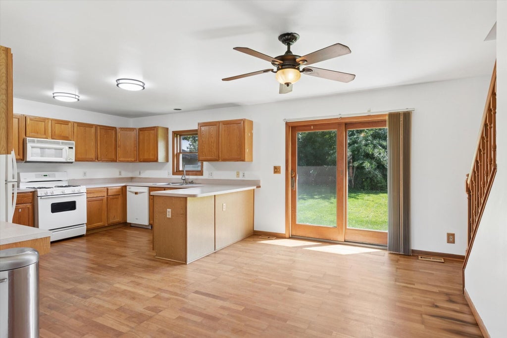 Photo of 1184 Woodland Drive, Chesterton, IN 46304 (MLS # 844447)