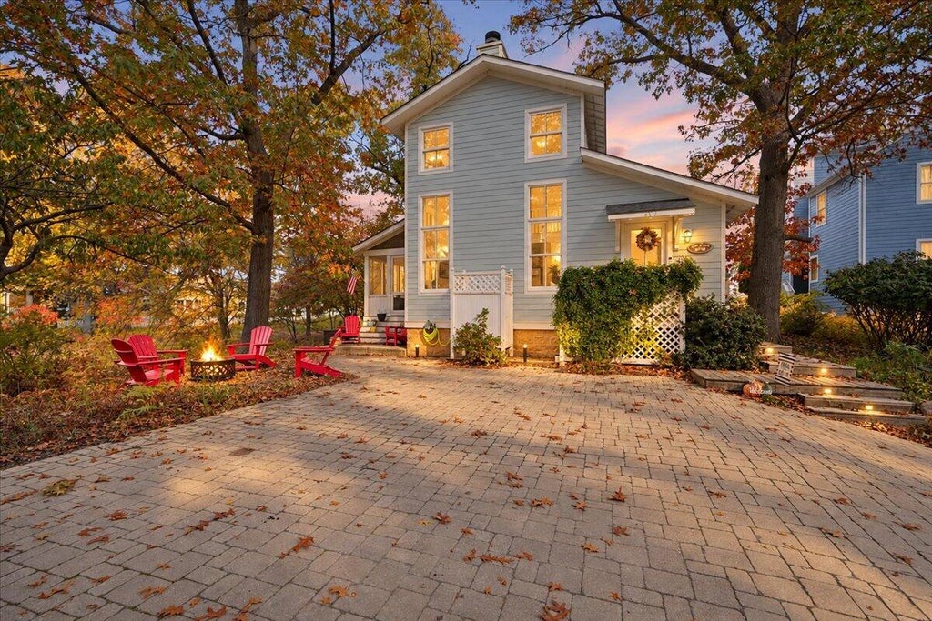 Photo of 312 Childers Lane, Michigan City, IN 46360 (MLS # 847480)