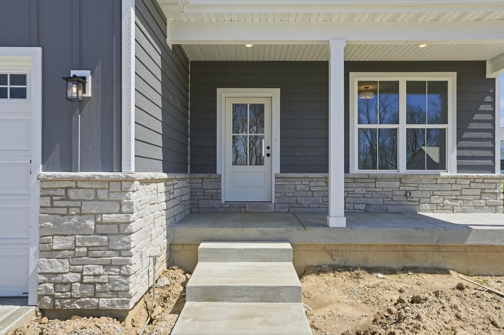 Photo of 2810 Old Oak Drive, Valparaiso, IN 46385 (MLS # 837823)