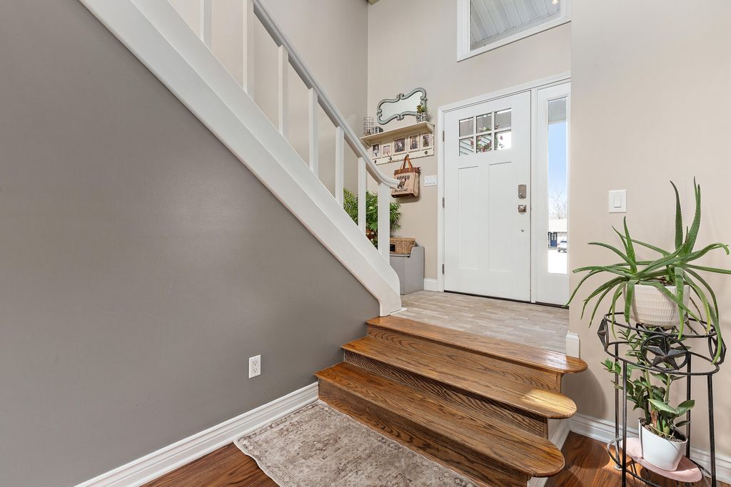 Photo of 1994 Hidden Valley Drive, Crown Point, IN 46307 (MLS # 836738)