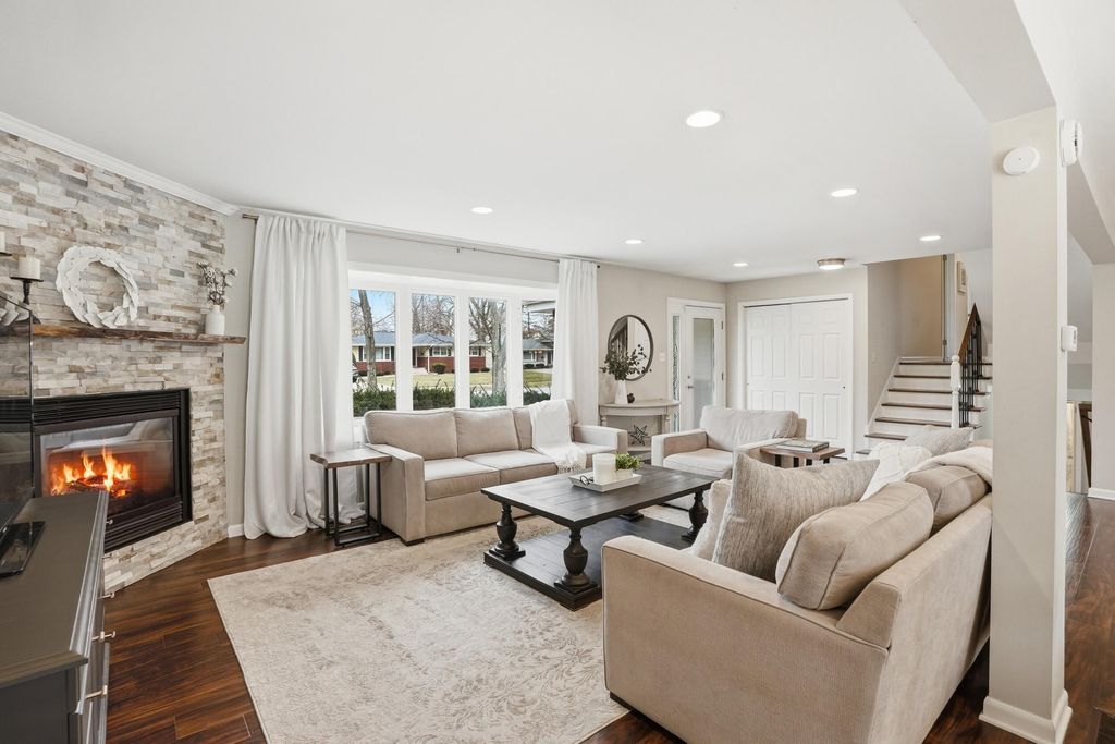 Photo of 9200 Birch Avenue, Munster, IN 46321 (MLS # 835339)