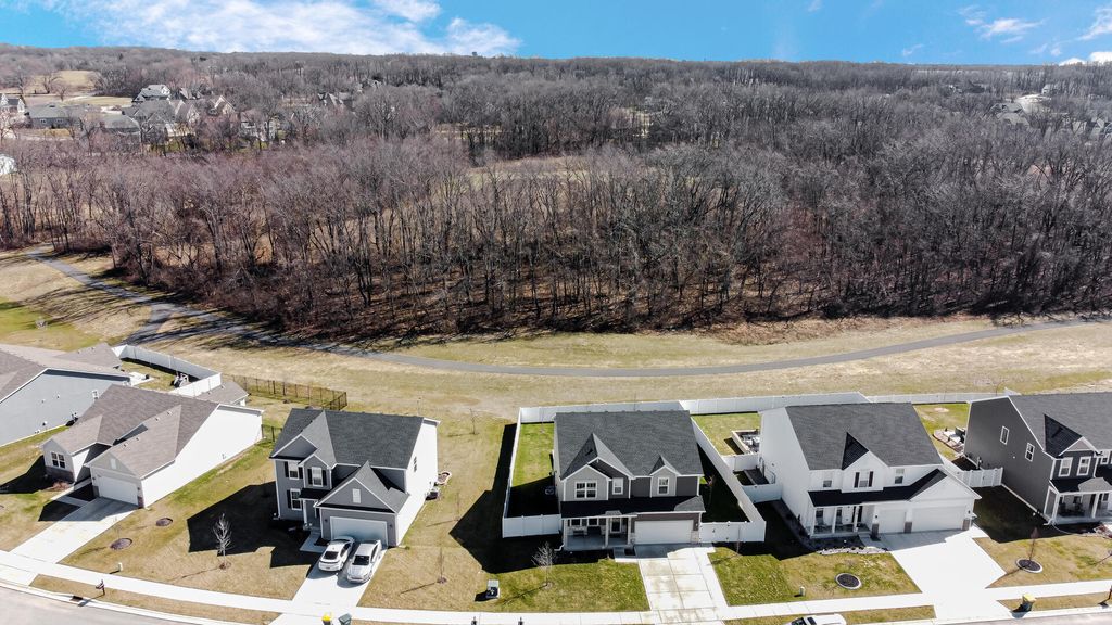 Photo of 3910 Iron Gate Drive, Valparaiso, IN 46385 (MLS # 835221)