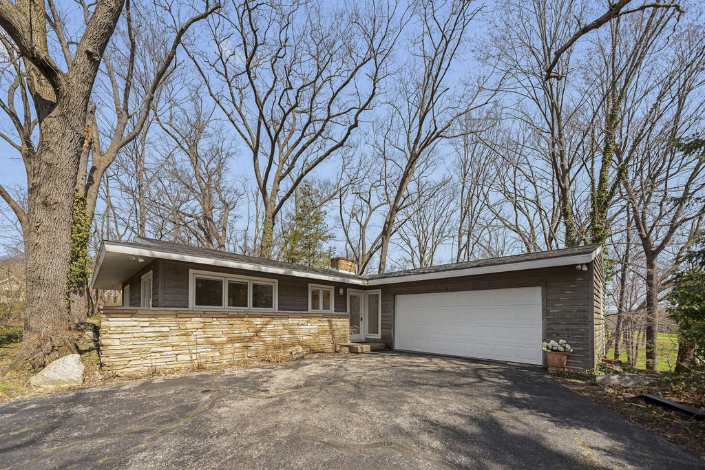 Photo of 2752 Floral Trail, Long Beach, IN 46360 (MLS # 842352)