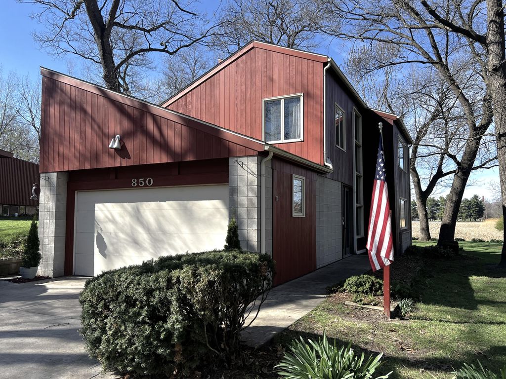 Photo of 850 W Winding Road, Rensselaer, IN 47978 (MLS # 837149)