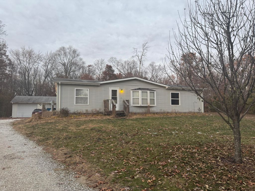 Photo of 1298 E State Road 10, Wheatfield, IN 46392 (MLS # 831089)