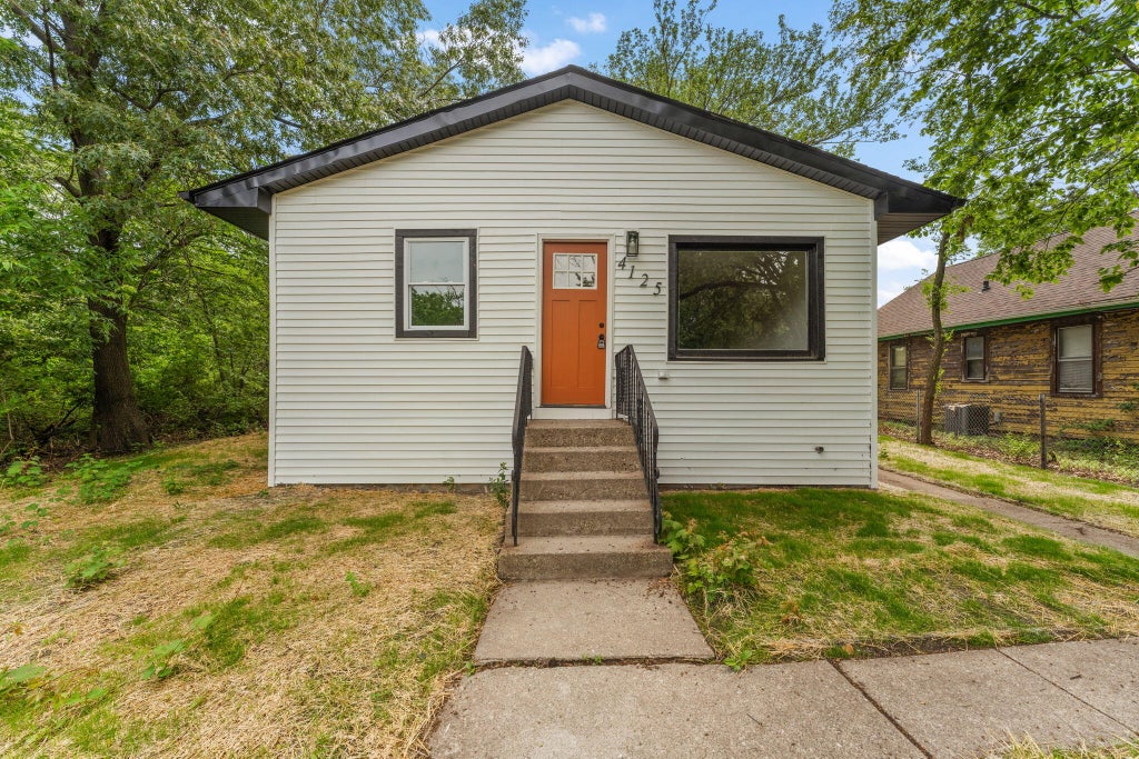 Photo of 4125 Jackson Street, Gary, IN 46408 (MLS # 846243)
