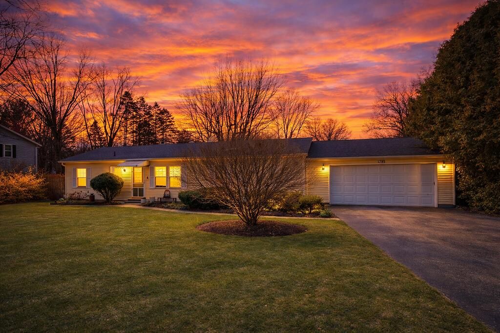 Photo of 1392 W 300 N, La Porte, IN 46350 (MLS # 836249)