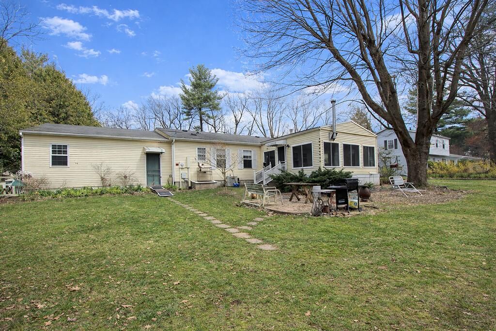 Photo of 1392 W 300 N, La Porte, IN 46350 (MLS # 836249)