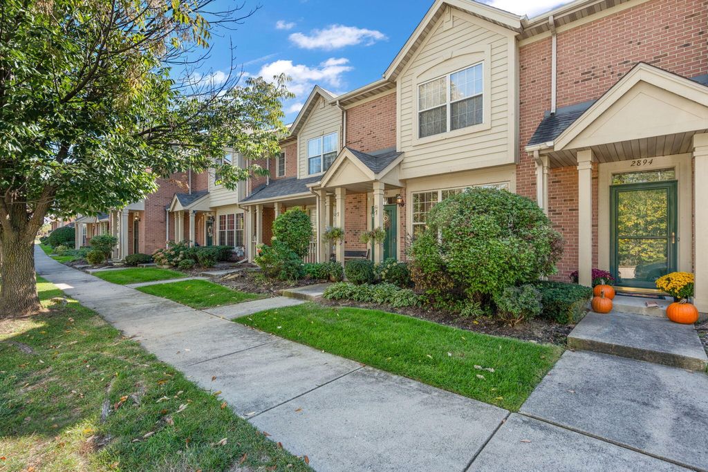 Photo of 2896 Cambridge Way, Highland, IN 46322 (MLS # 829355)