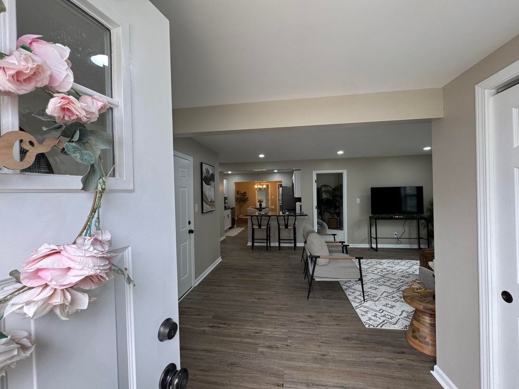 Photo of 7950 S White Oak Lane, Hammond, IN 46324 (MLS # 837576)