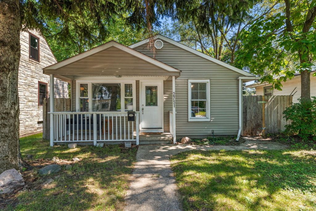 Photo of 2751 Floyd Street, Lake Station, IN 46405 (MLS # 837591)