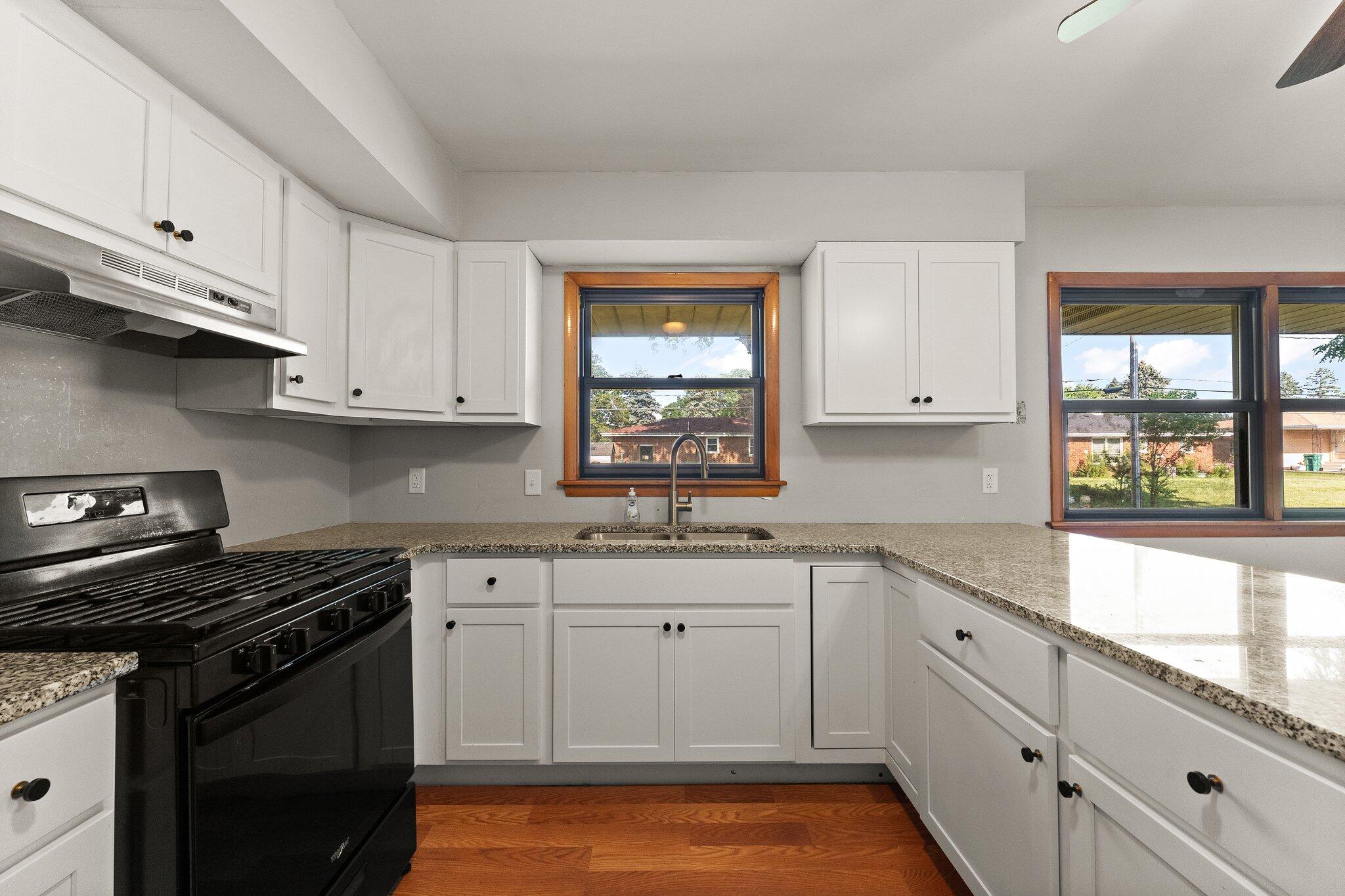 Merrillville, Indiana 46410, United States, 3 Bedrooms Bedrooms, ,2 BathroomsBathrooms,Residential,Active,163627