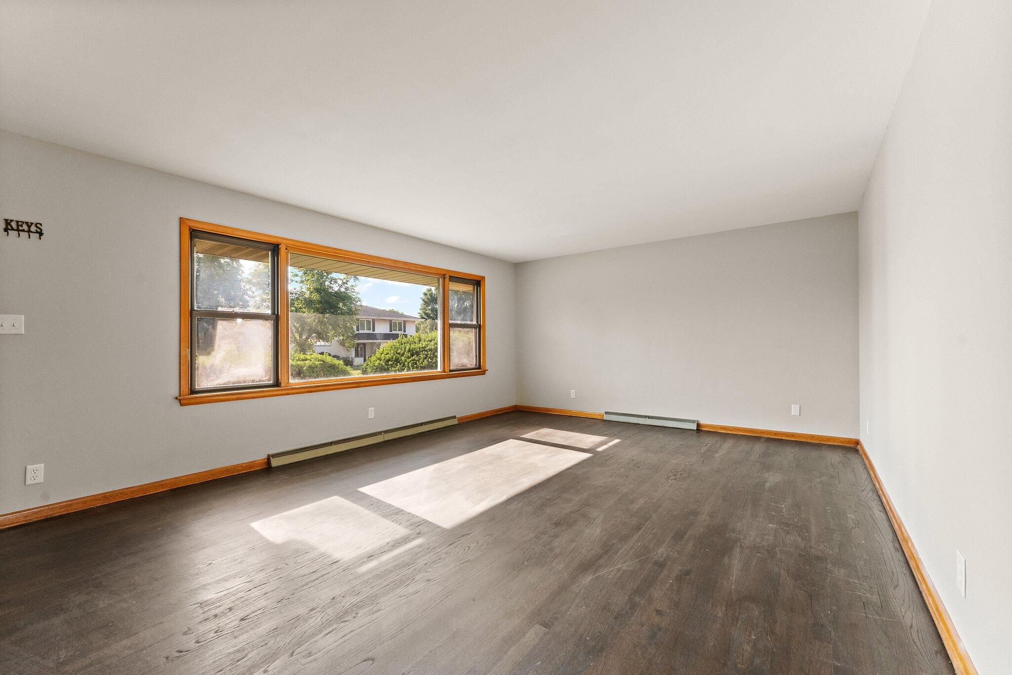 Merrillville, Indiana 46410, United States, 3 Bedrooms Bedrooms, ,2 BathroomsBathrooms,Residential,Active,163627