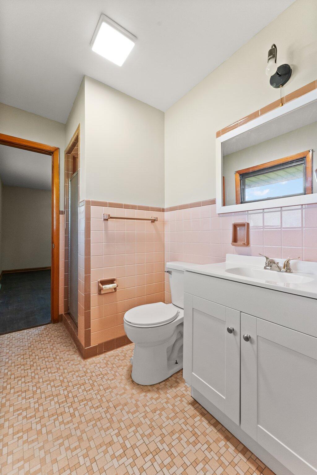 Merrillville, Indiana 46410, United States, 3 Bedrooms Bedrooms, ,2 BathroomsBathrooms,Residential,Active,163627