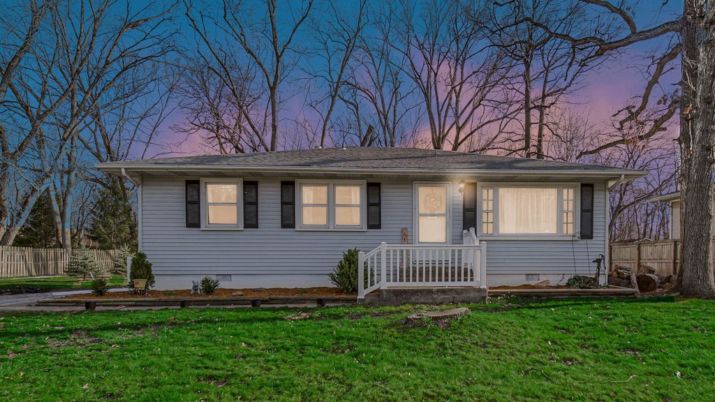 Photo of 6467 Portage Avenue, Portage, IN 46368 (MLS # 837458)