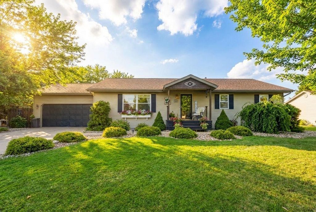 Photo of 699 W Maple Lane, La Porte, IN 46350 (MLS # 834900)