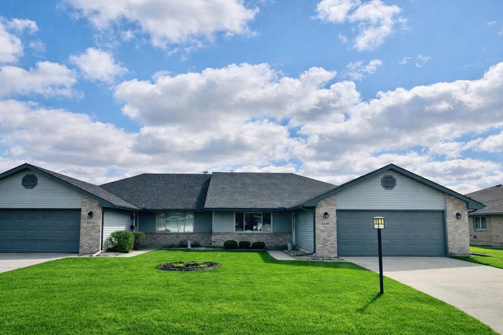 Photo of 1699 Lincoln Street, Hobart, IN 46342 (MLS # 835911)