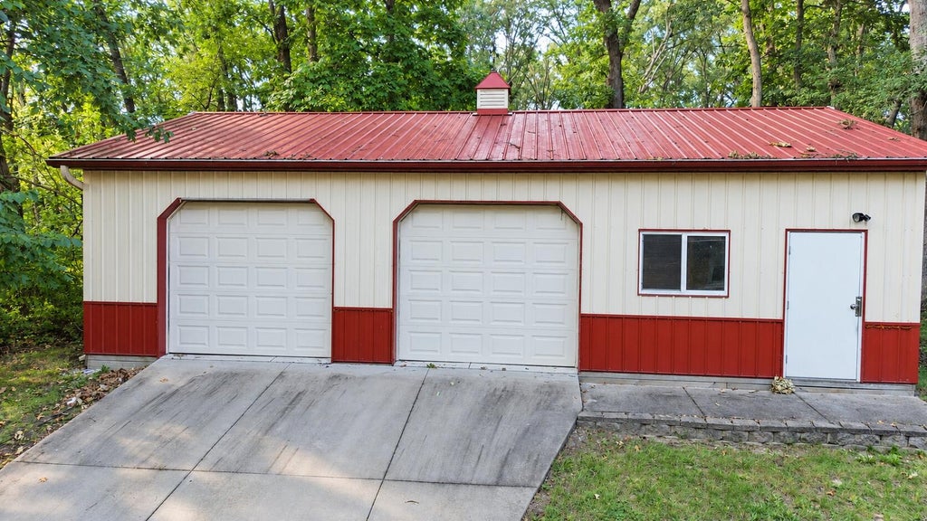 Photo of 14822 Reeder Road, Crown Point, IN 46307 (MLS # 844897)