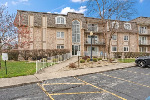 212 Swan Drive Unit 3c, Dyer, IN 46311 - #: 845130