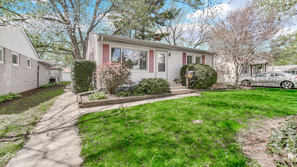 Photo of 410 S 12th Street, Chesterton, IN 46304 (MLS # 837868)