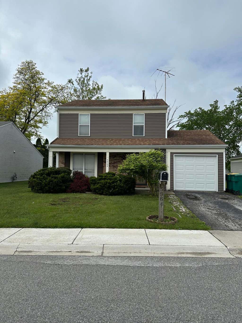 Photo of 5964 Fillmore Place, Merrillville, IN 46410 (MLS # 842464)