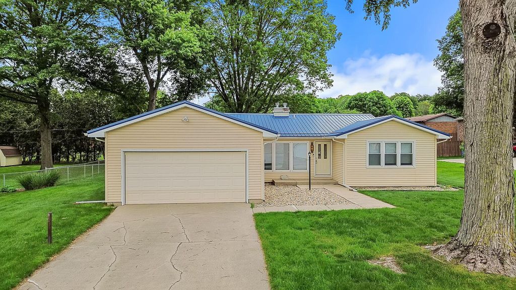 Photo of 406 Princeton Lane, Logansport, IN 46947 (MLS # 839468)
