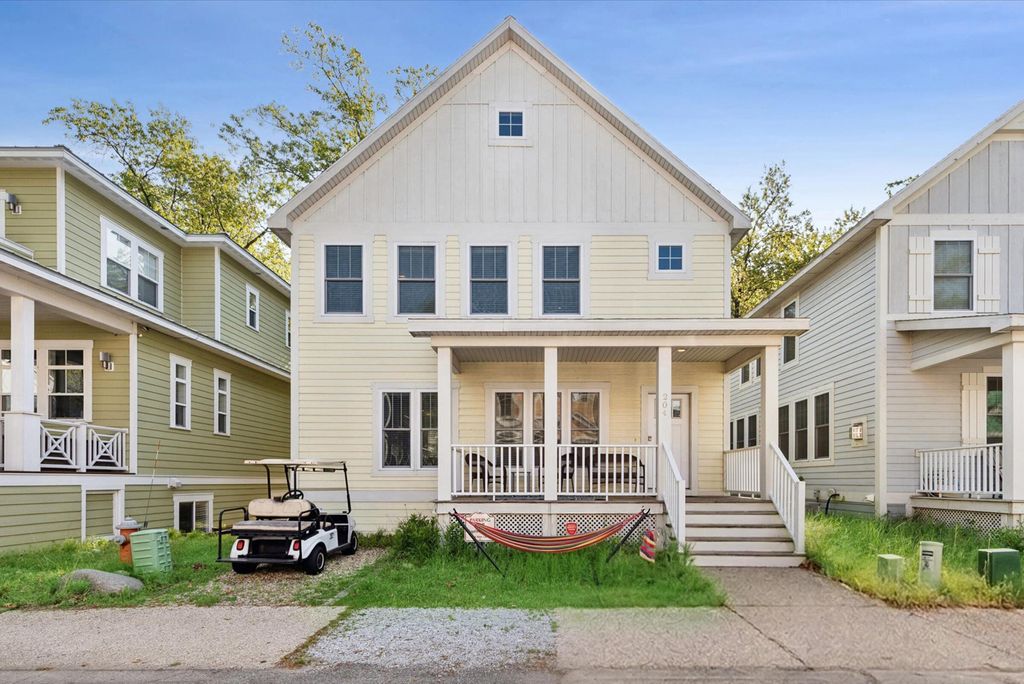 Photo of 204 Mary Lane, Michigan City, IN 46360 (MLS # 839458)